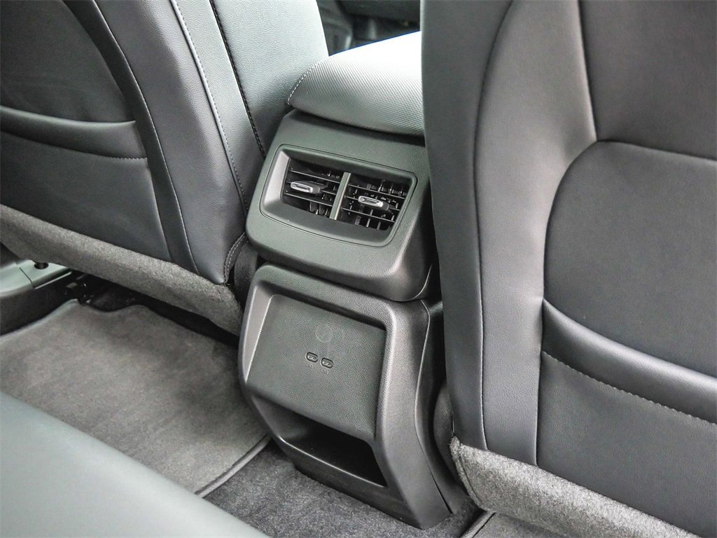 New 2024 Chevrolet Equinox EV LT image 29