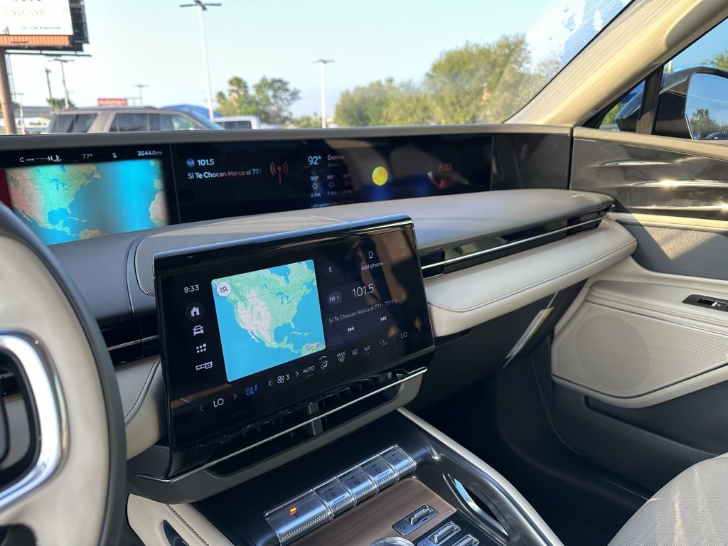 Used 2024 Lincoln Nautilus Reserve image 14