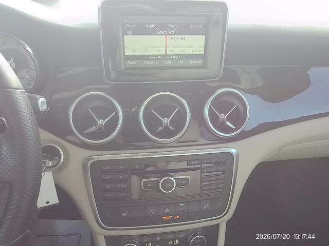 Used 2014 Mercedes-Benz CLA 250 4MATIC image 13