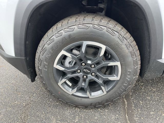 New 2026 Chevrolet Equinox ACTIV w/ Convenience Package III image 10