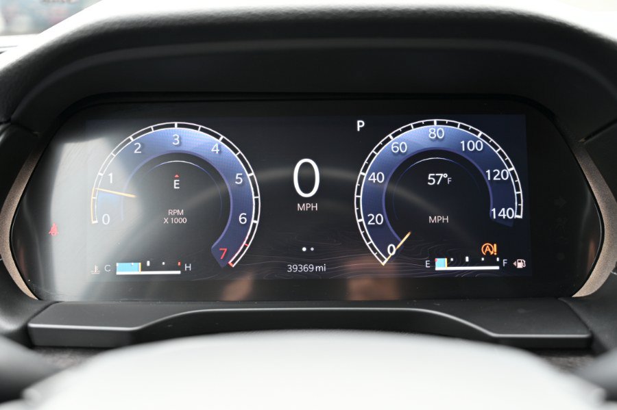 Used 2021 Jeep Grand Cherokee L Limited AWD/4WD image 26