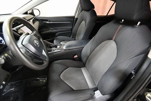 Used 2019 Toyota Camry LE w/ Convenience Package image 7
