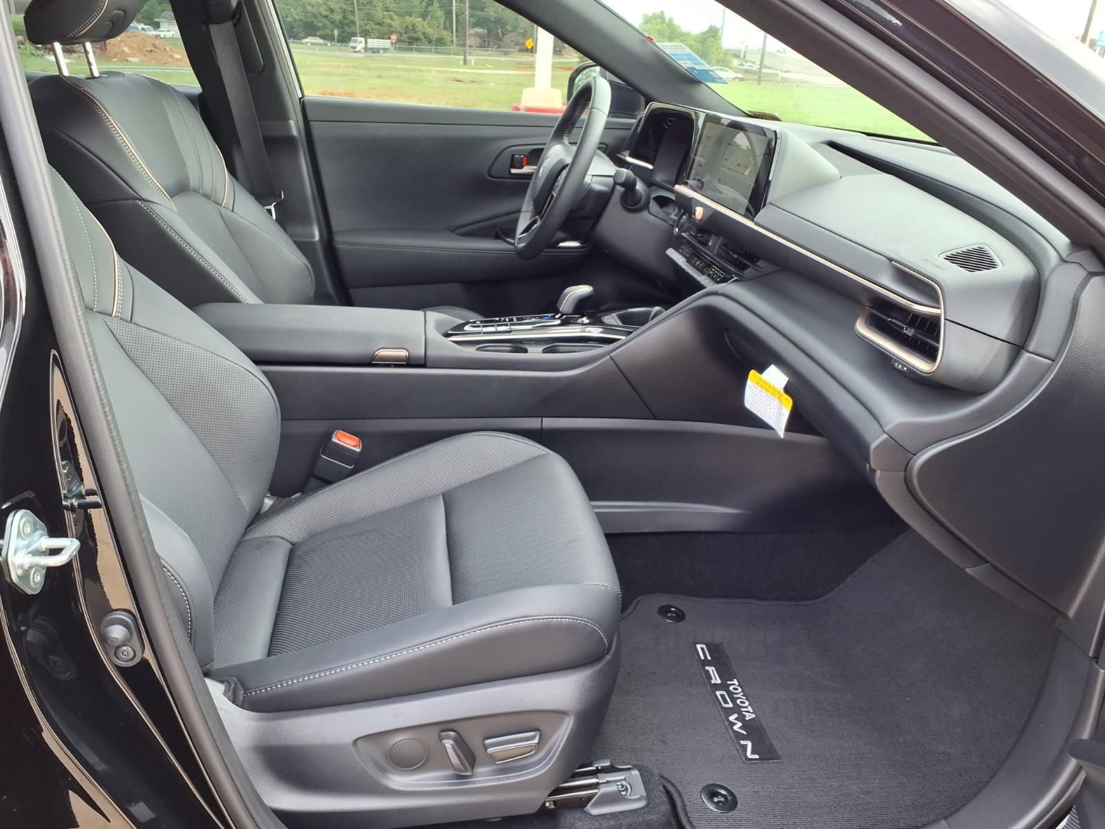 Certified 2026 Toyota Crown AWD/4WD image 19