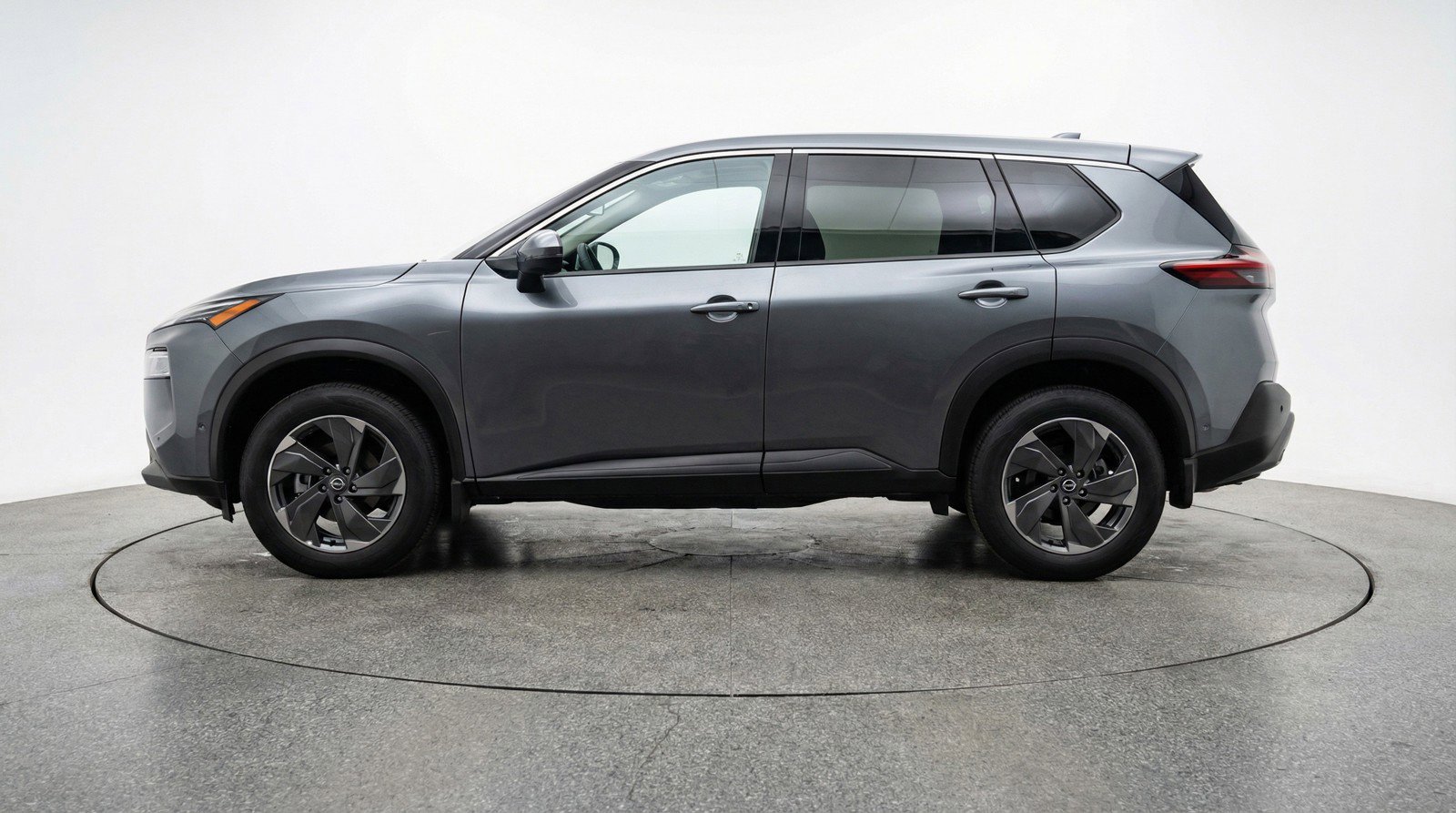 Used 2025 Nissan Rogue SV AWD/4WD image 5