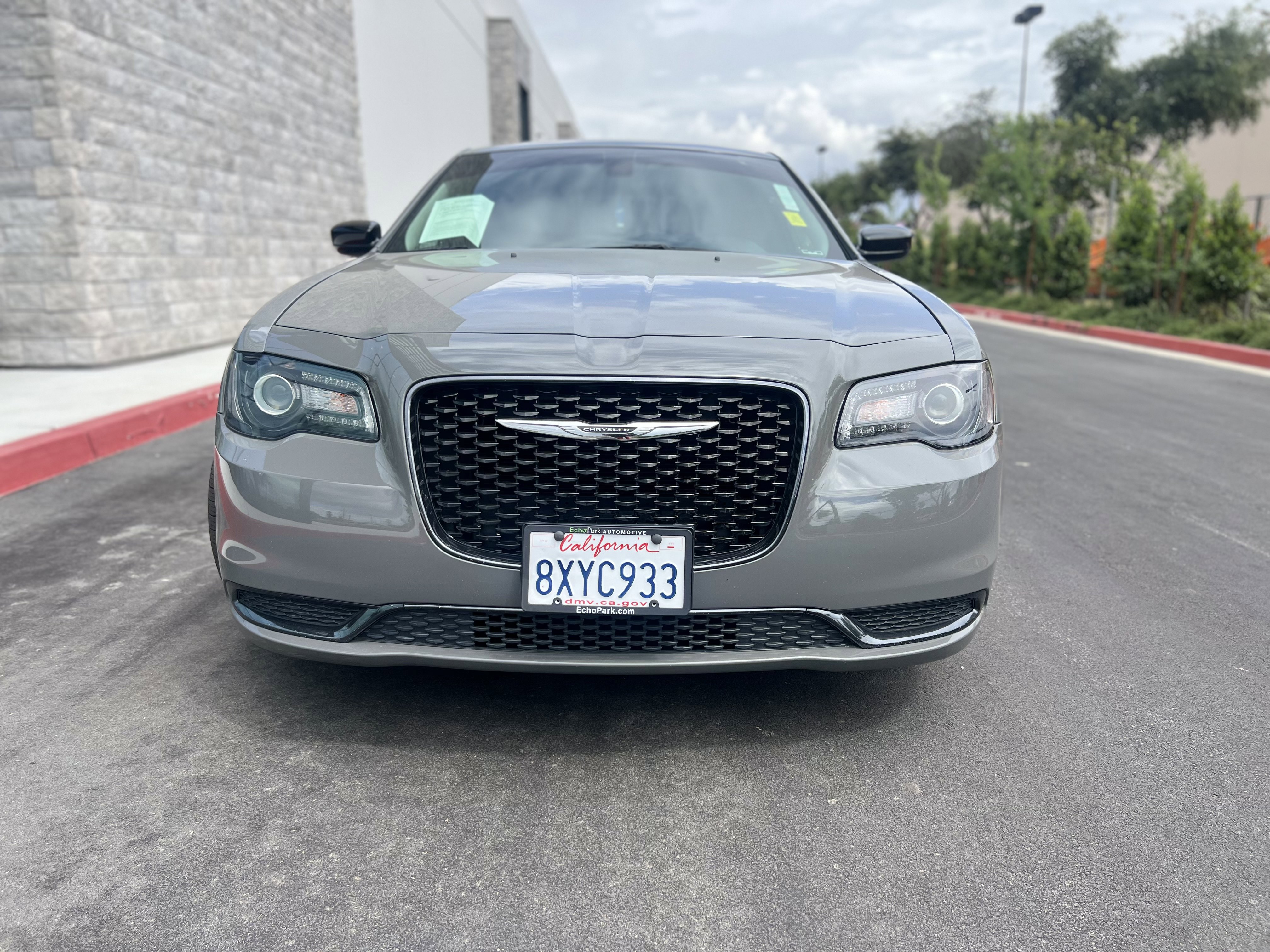 Used 2019 Chrysler 300 Touring w/ Sport Appearance Package image 9