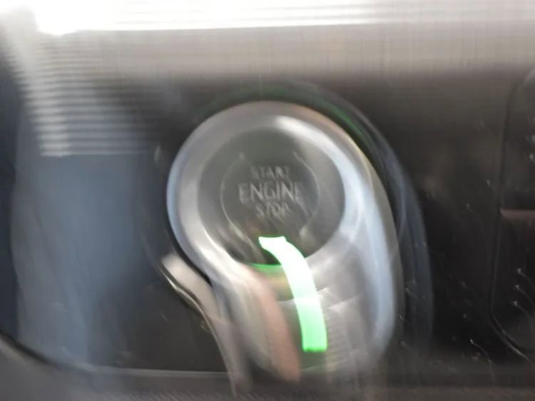 Used 2023 Chevrolet Silverado 1500 LT image 29