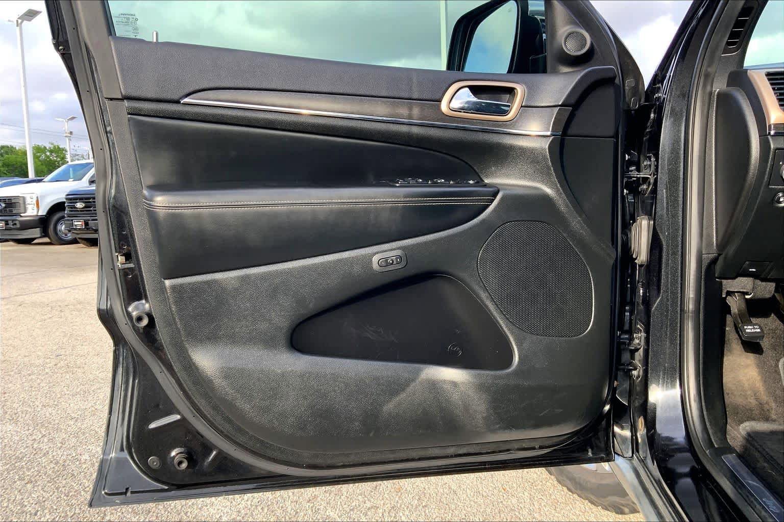 Used 2015 Jeep Grand Cherokee Limited RWD image 21