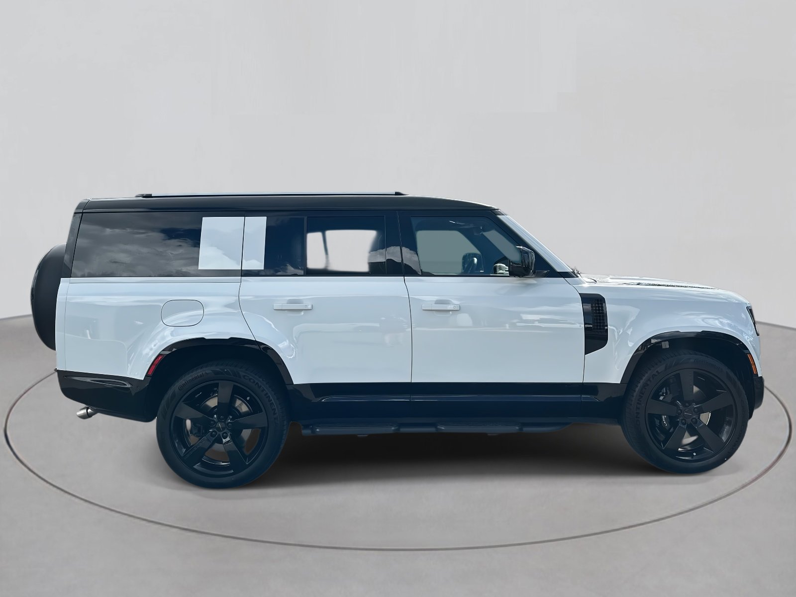 New 2026 Land Rover Defender 130 V8 image 5
