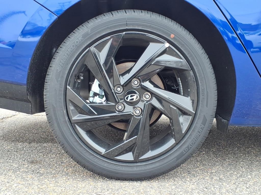 New 2026 Hyundai Elantra SEL Sport image 7