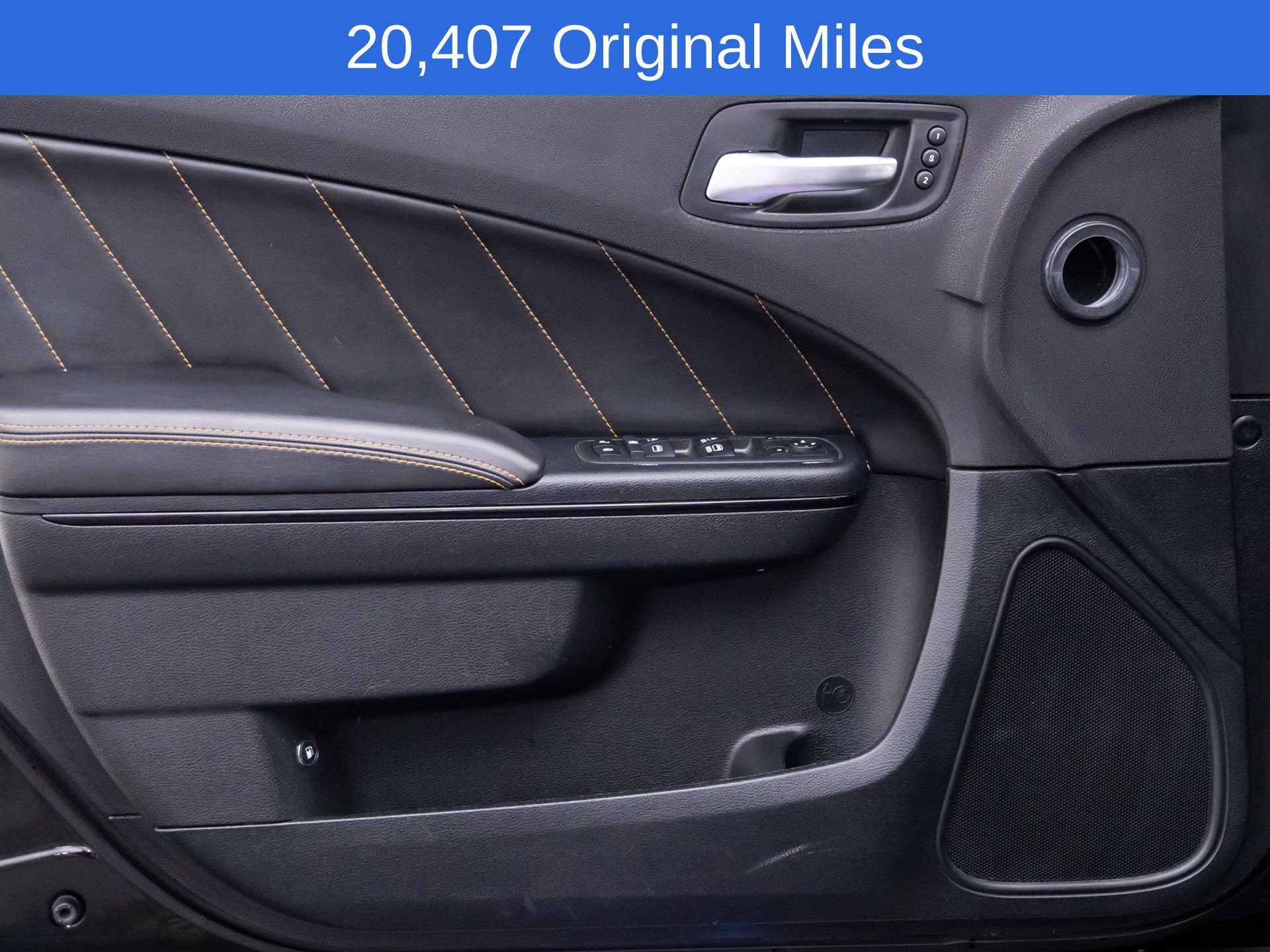 Used 2018 Dodge Charger R/T image 12