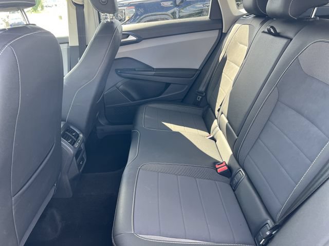 Used 2024 Volkswagen Taos SE FWD image 23
