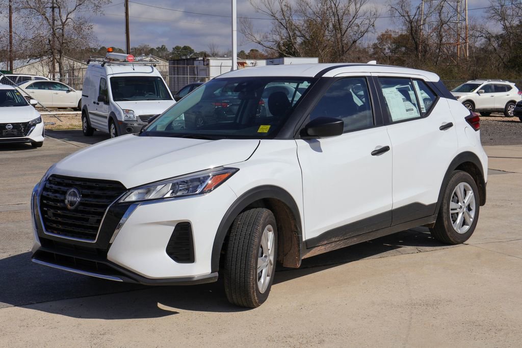 Certified 2025 Nissan Kicks Play S image 22
