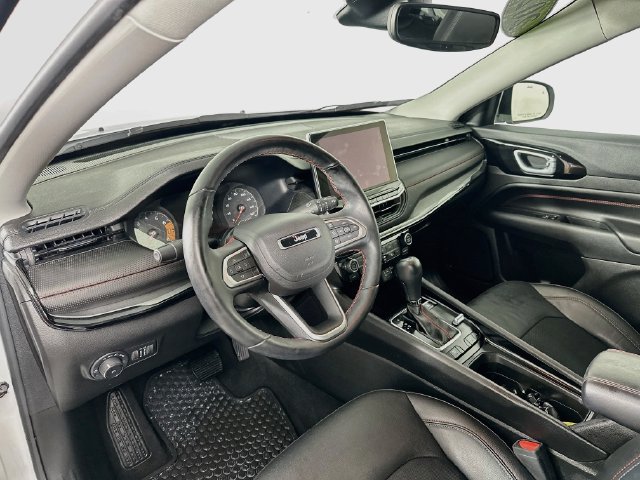 Used 2022 Jeep Compass Trailhawk w/ Trailhawk Convenience Group AWD/4WD image 10