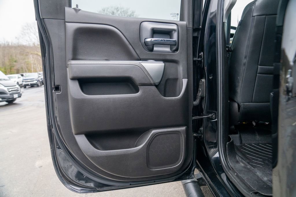 Used 2019 Chevrolet Silverado 1500 LT w/ All Star Edition image 17