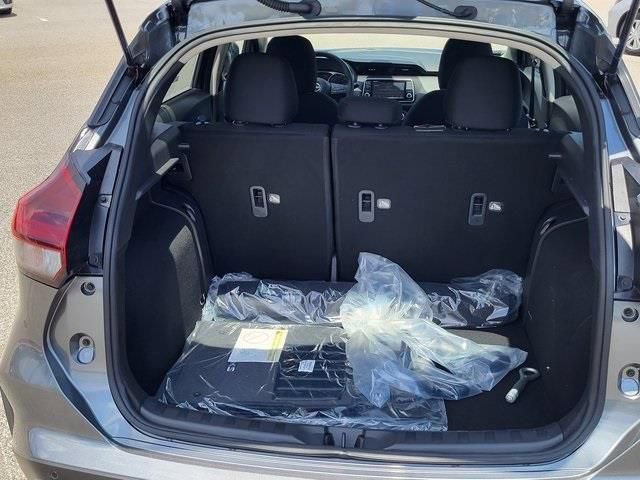 New 2025 Nissan Kicks Play S FWD image 4