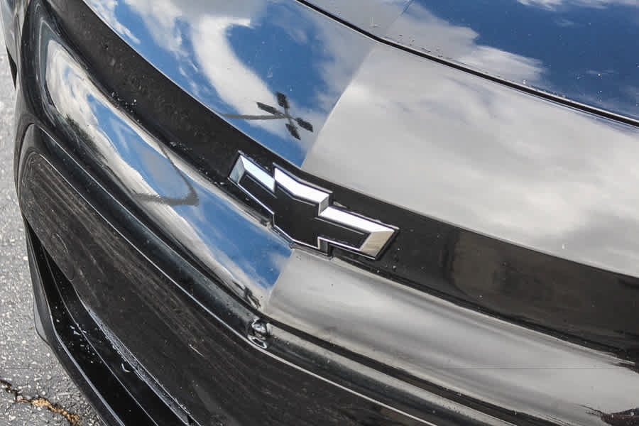 Used 2023 Chevrolet Bolt EUV Premier w/ Redline Edition FWD image 18