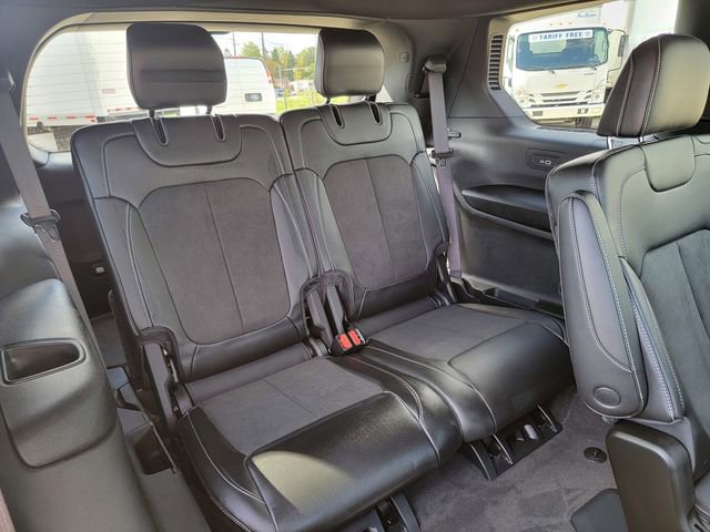 Used 2024 Jeep Grand Cherokee L Altitude image 18