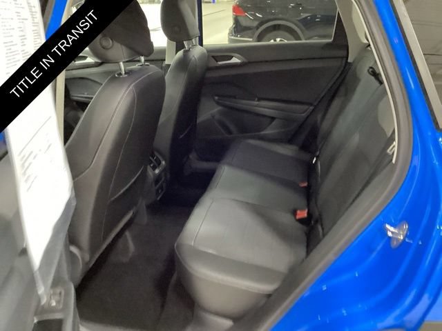 Used 2025 Volkswagen Taos SE AWD/4WD image 11