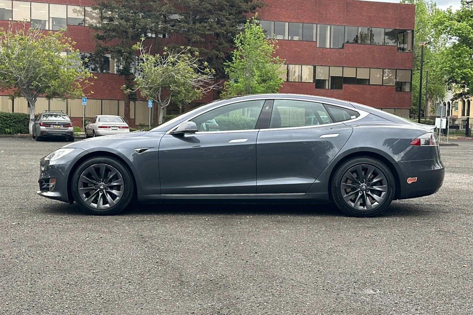 Used 2020 Tesla Model S Long Range image 6