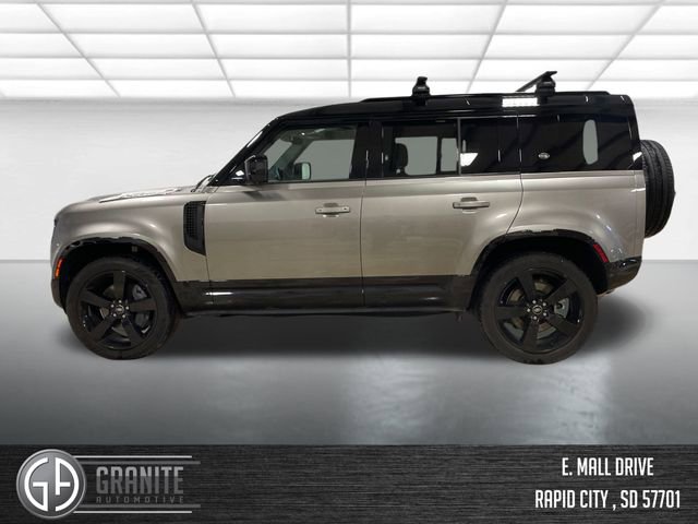 Used 2024 Land Rover Defender 110 X-Dynamic SE image 2