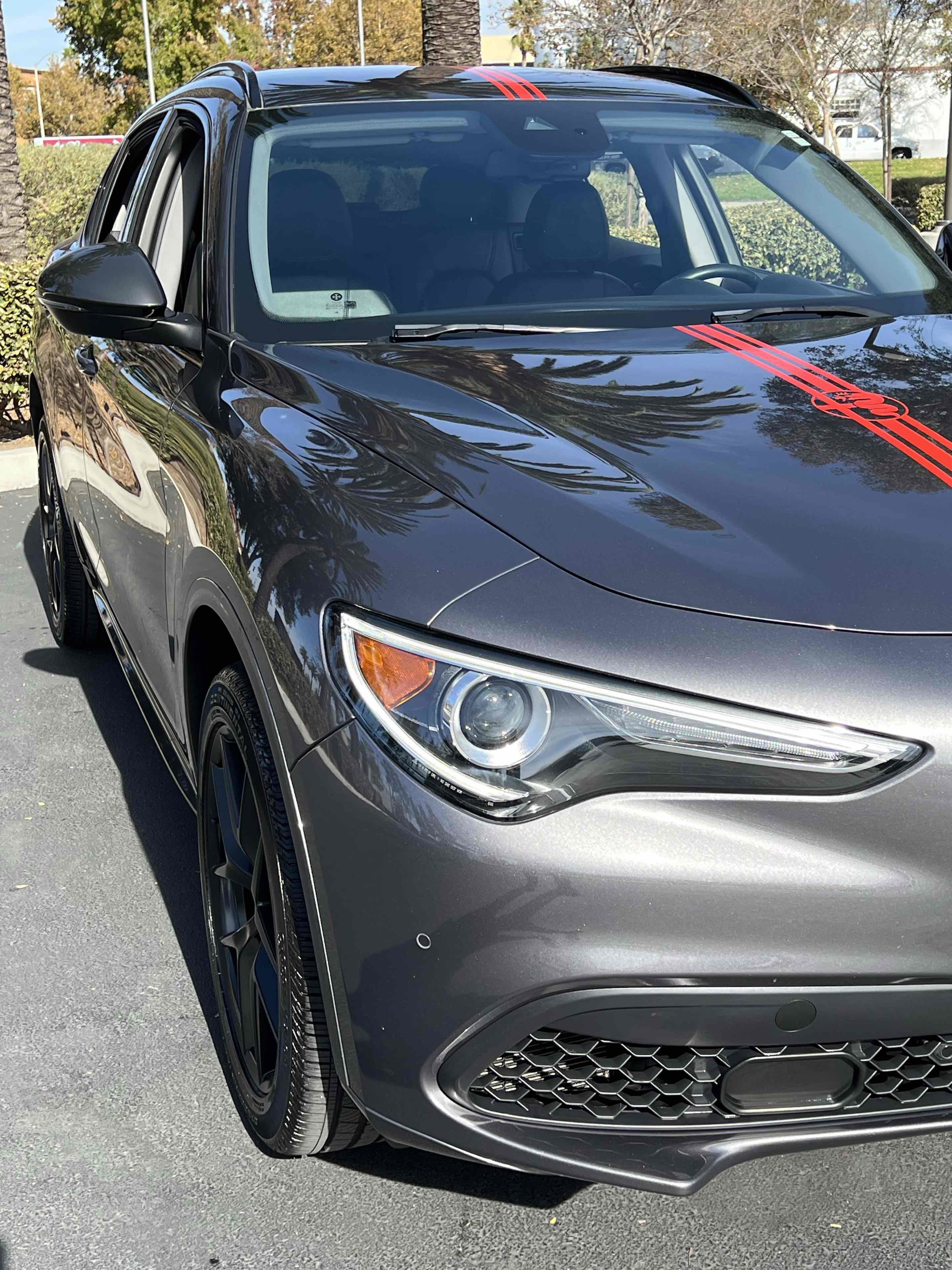 Used 2020 Alfa Romeo Stelvio Ti w/ Nero Edizione image 43