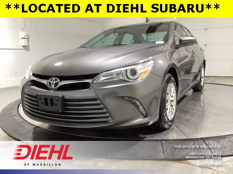 Used 2017 Toyota Camry LE image 3