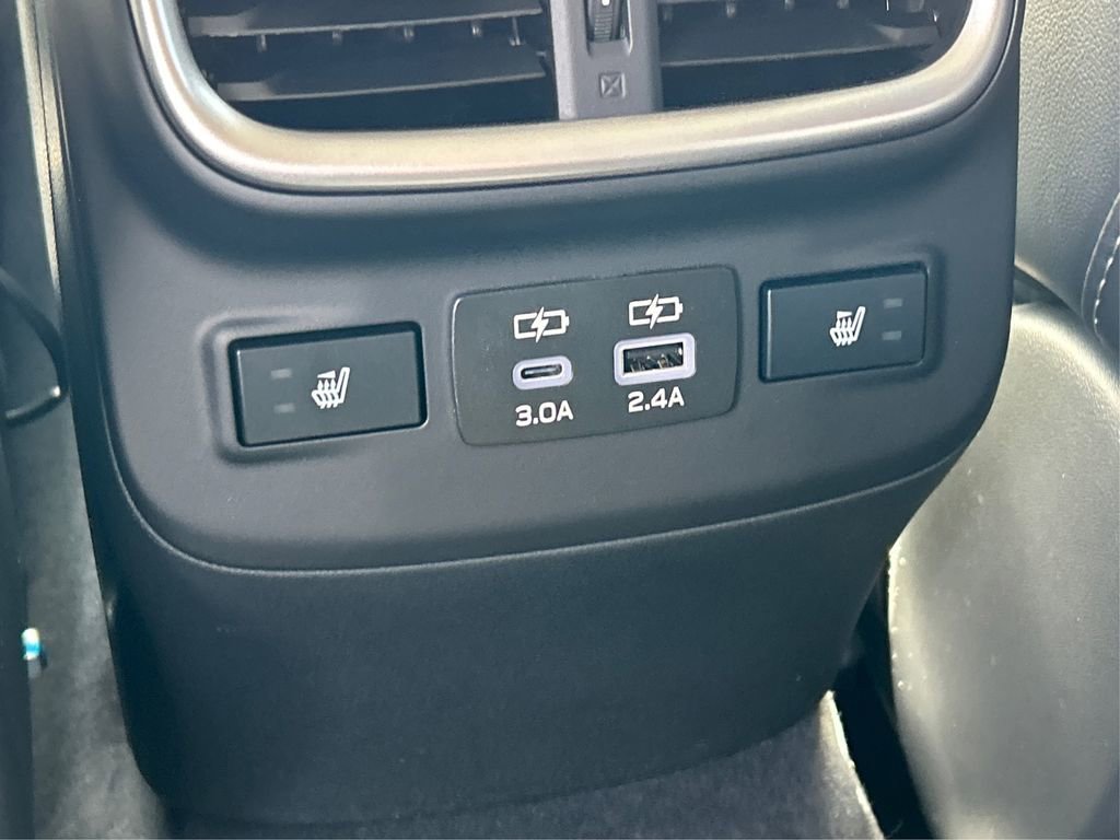 Certified 2025 Subaru Outback Limited AWD/4WD image 38