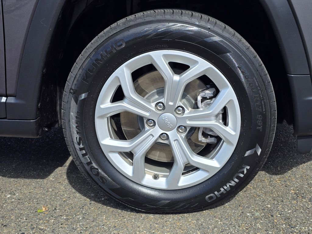 Used 2024 Jeep Compass Sport AWD/4WD image 10