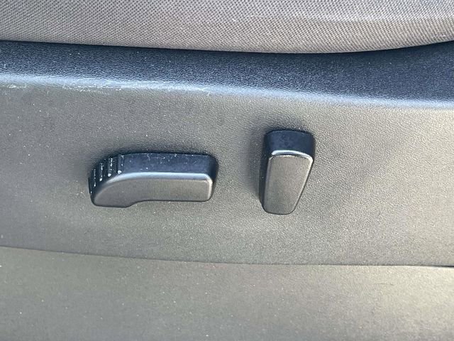Used 2022 Nissan Frontier SV image 14