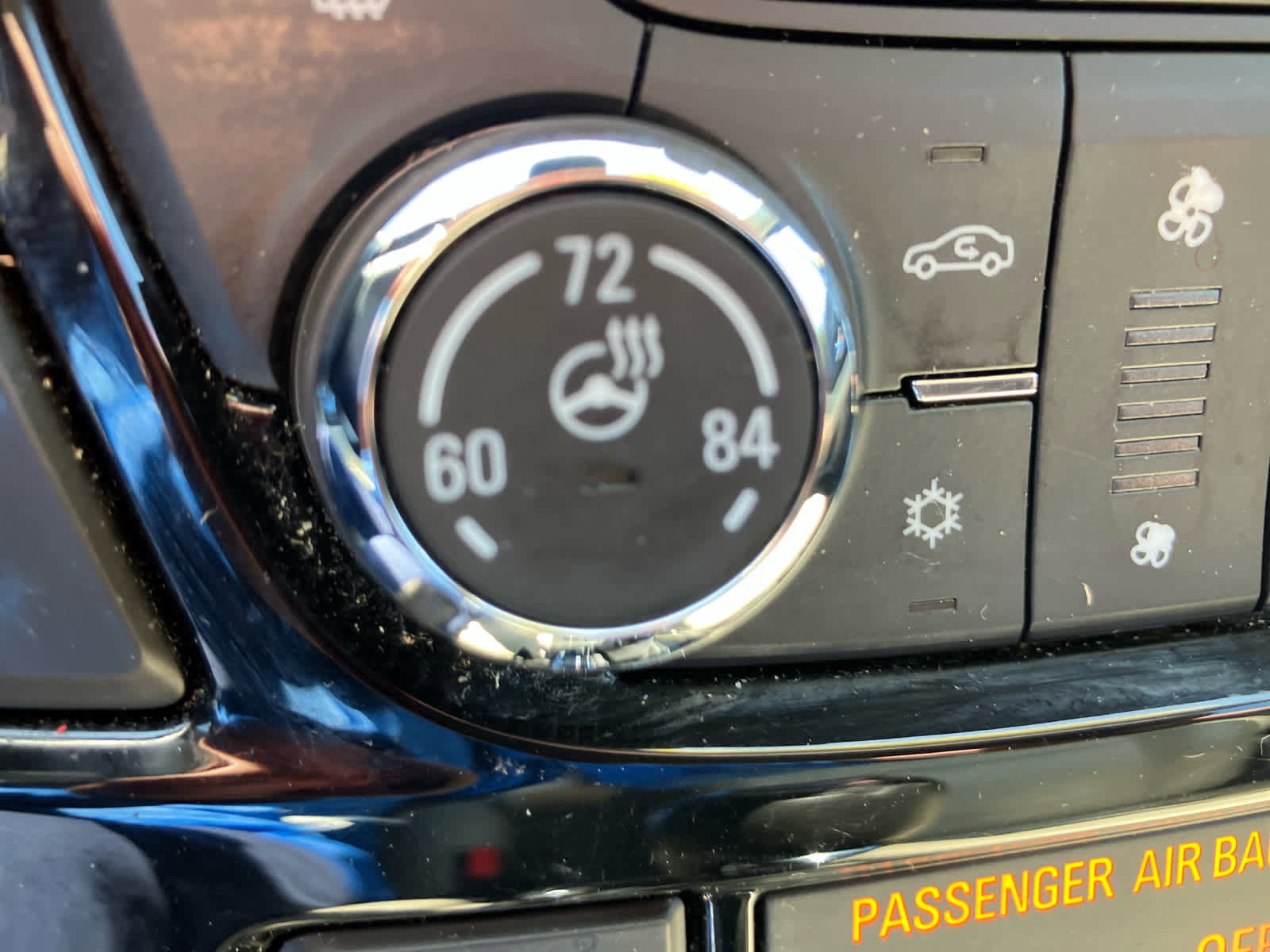 Used 2018 Buick Encore Essence w/ Experience Buick Package FWD image 14