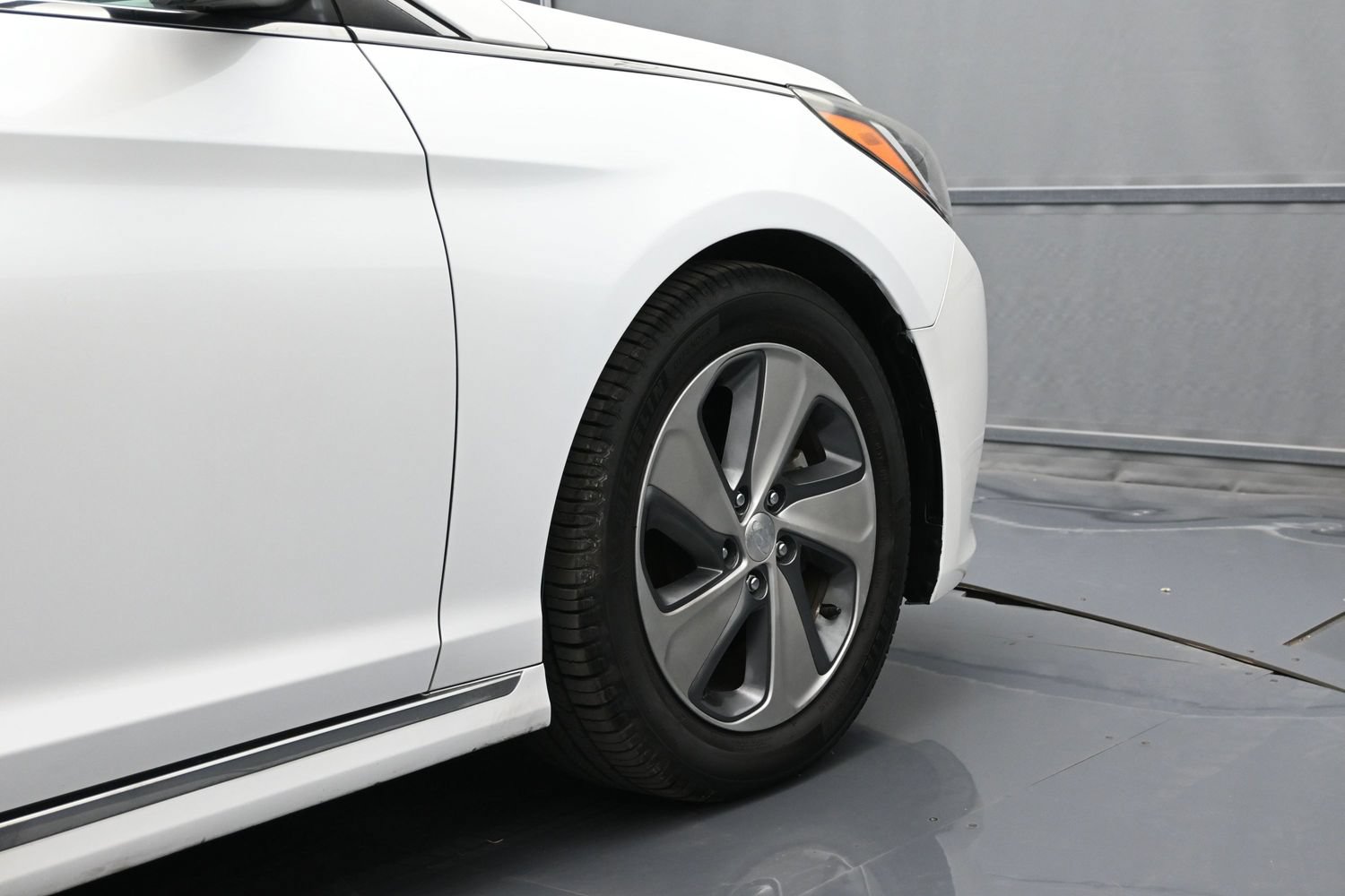 Used 2016 Hyundai Sonata Limited FWD image 8