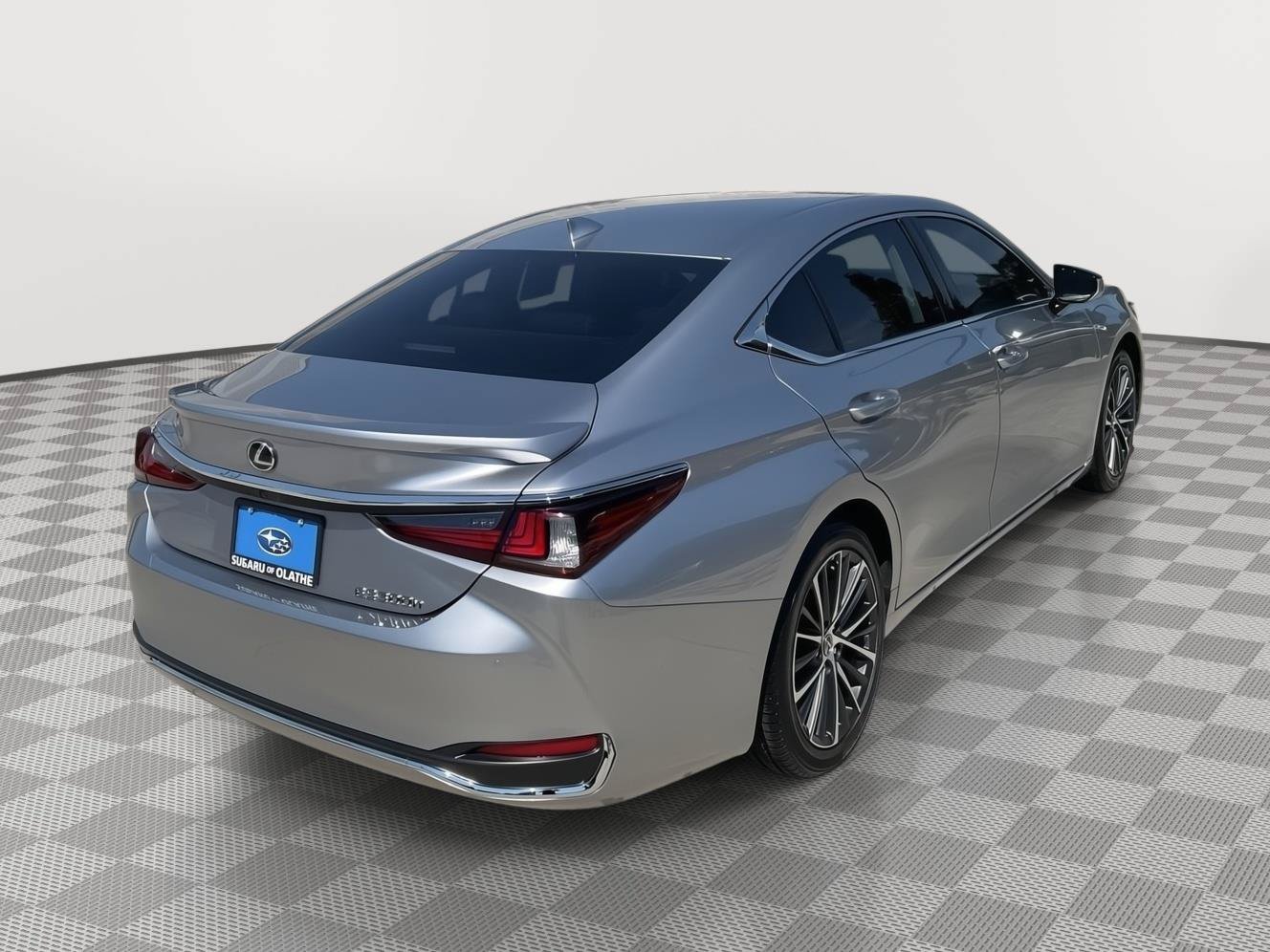 Used 2025 Lexus ES 300h w/ Premium Package FWD image 14