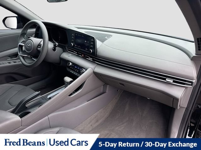 Used 2023 Hyundai Elantra SEL image 28