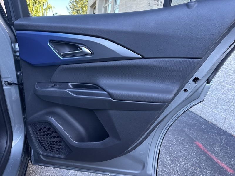 New 2026 Chevrolet Equinox EV LT w/ Convenience Package II FWD image 43