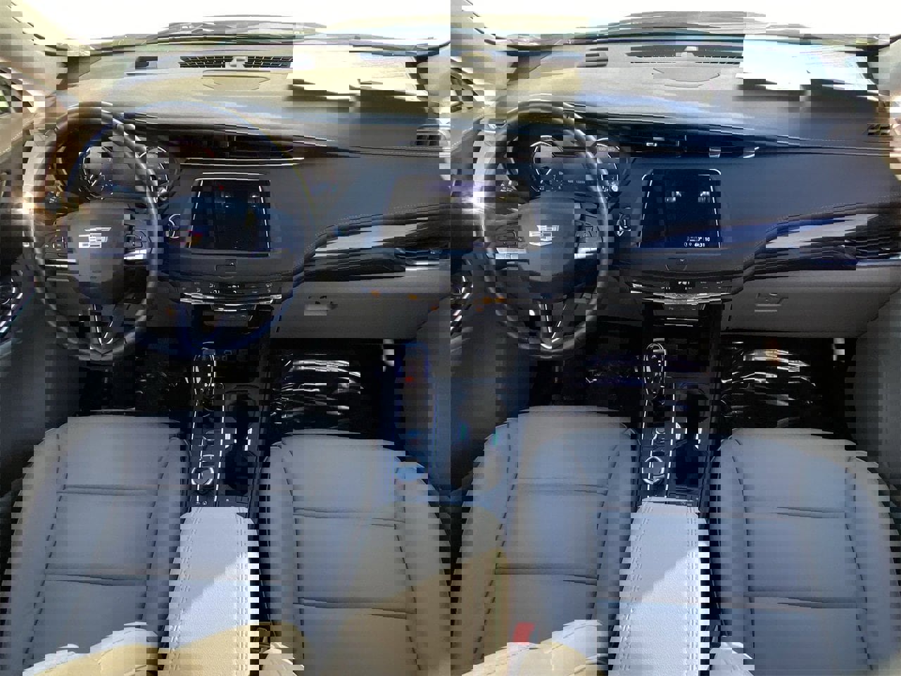 Certified 2023 Cadillac XT4 Premium Luxury image 16