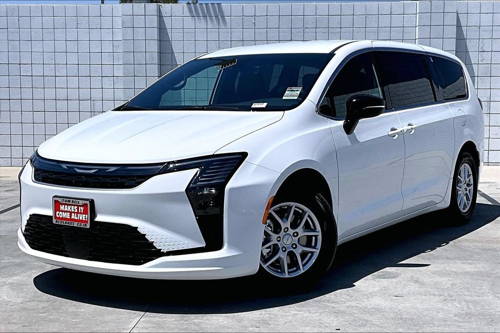 New 2027 Chrysler Pacifica Select FWD image 2