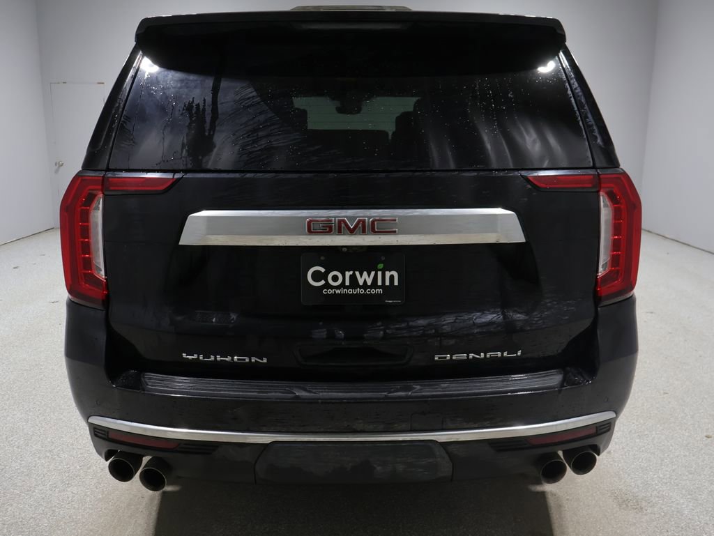 Used 2024 GMC Yukon XL Denali w/ Denali Reserve Package image 3