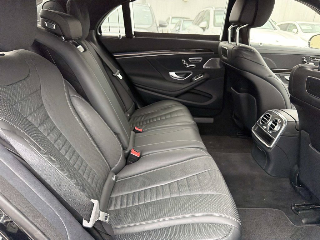 Used 2019 Mercedes-Benz S 560 Sedan image 9