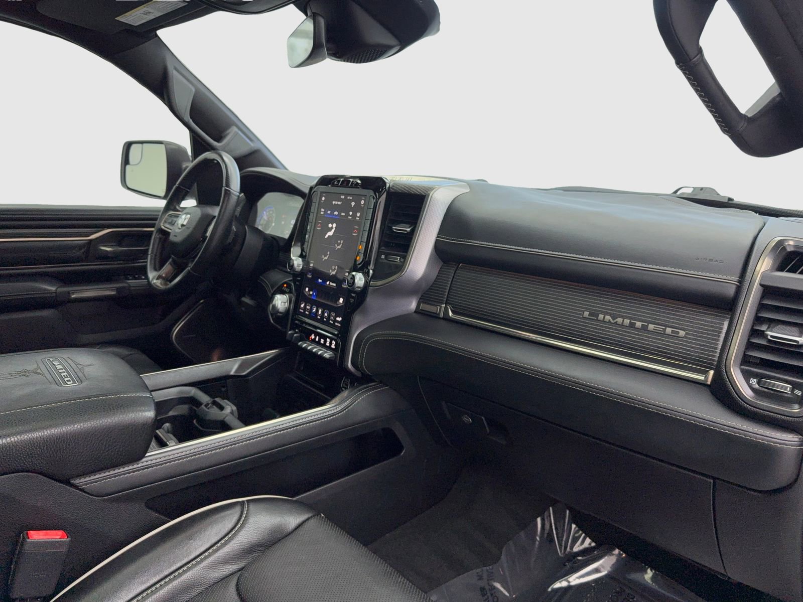 Used 2020 RAM 1500 Limited image 38