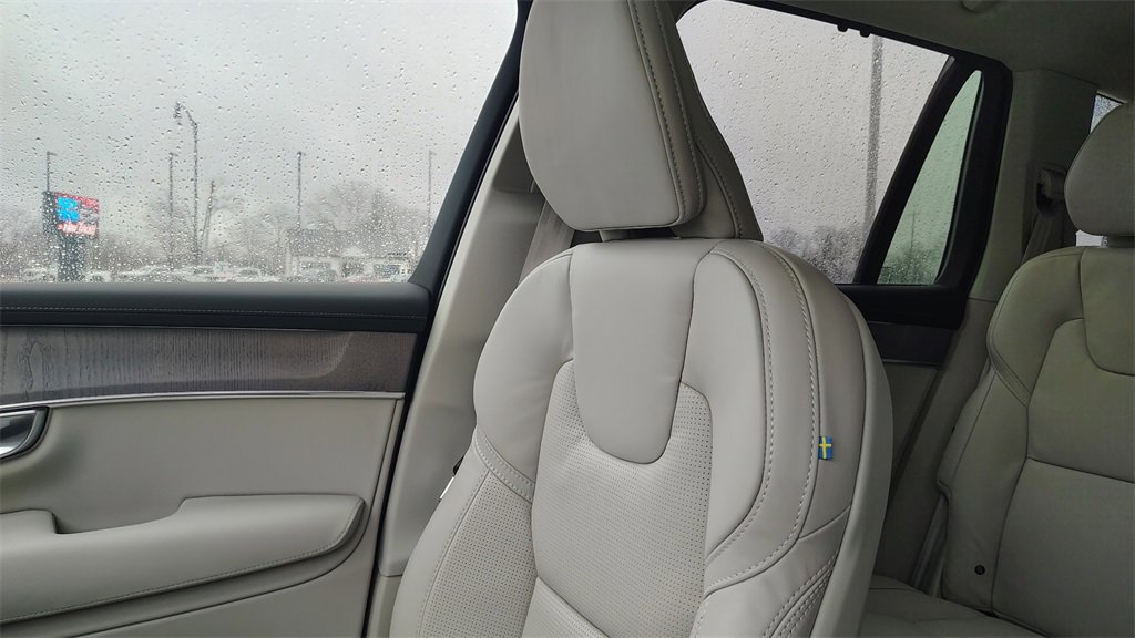 New 2026 Volvo XC90 B6 Ultra image 24