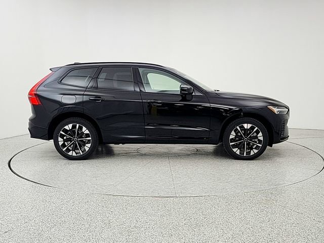 New 2026 Volvo XC60 T8 Plus w/ Climate Package AWD/4WD image 4