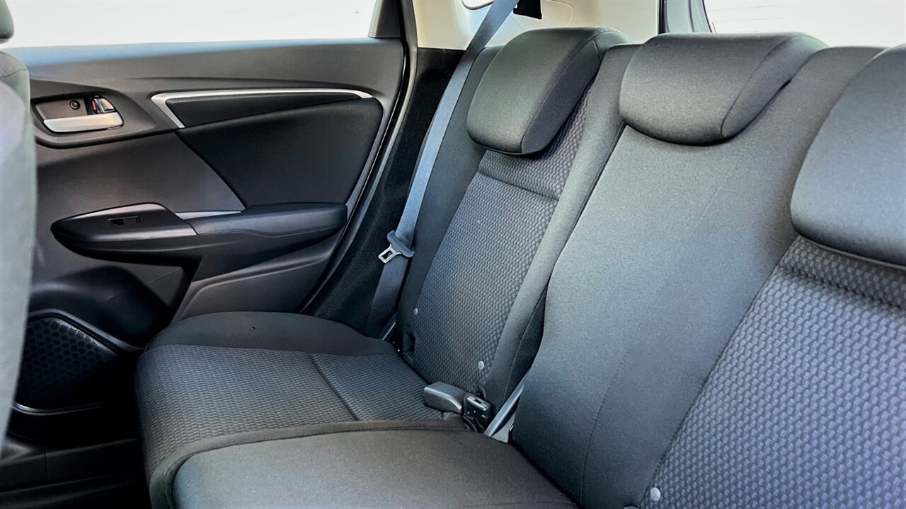 Used 2020 Honda Fit LX image 11