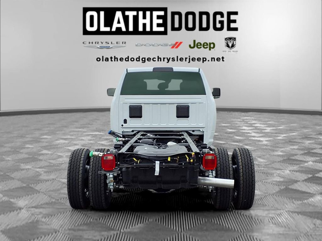 New 2026 RAM 5500 Tradesman AWD/4WD image 23