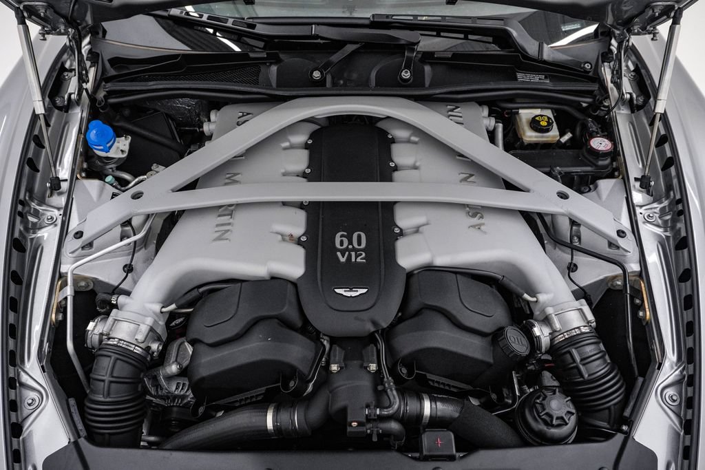 Used 2016 Aston Martin DB9 GT RWD image 38