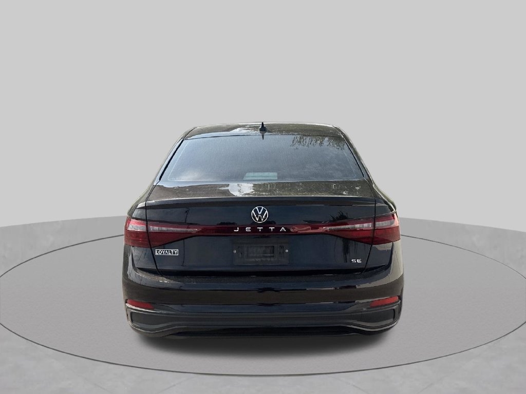Used 2025 Volkswagen Jetta SE FWD image 34