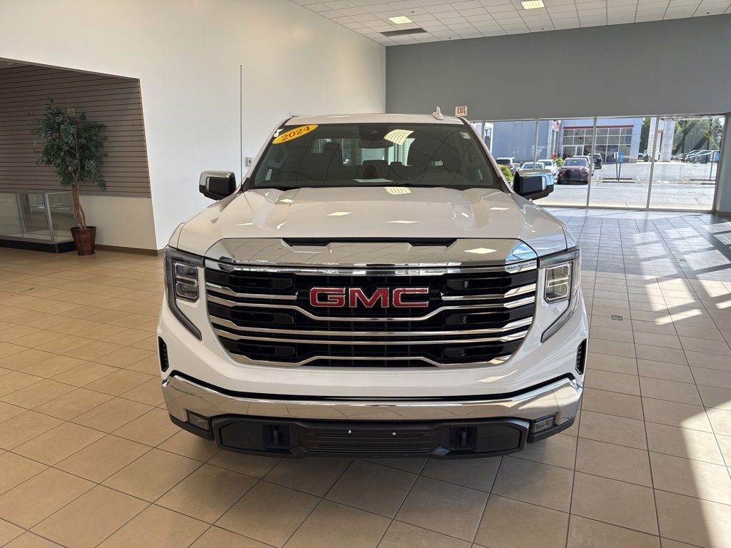 Used 2024 GMC Sierra 1500 SLT image 4