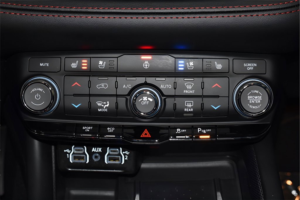 Used 2025 Dodge Durango R/T image 17