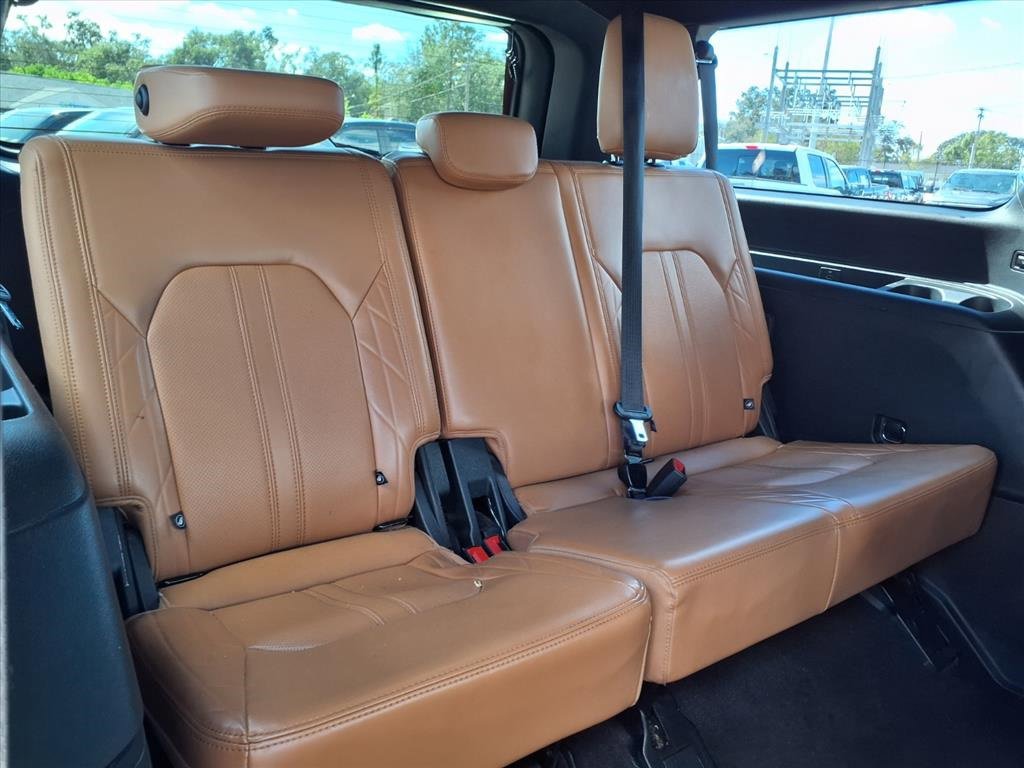 Used 2023 Ford Expedition Max Platinum image 18