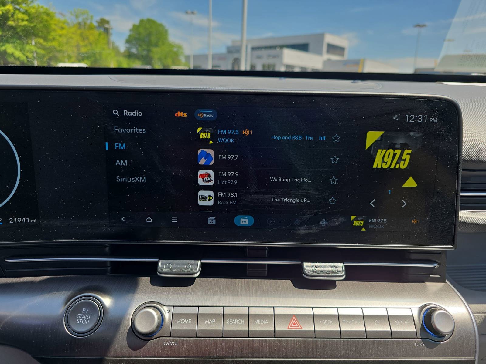 Used 2024 Hyundai Kona SEL image 21