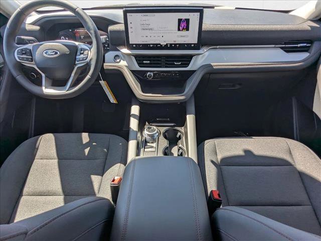 New 2025 Ford Explorer Active image 14